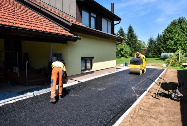 Cost of Blacktopping Service in Auburn
